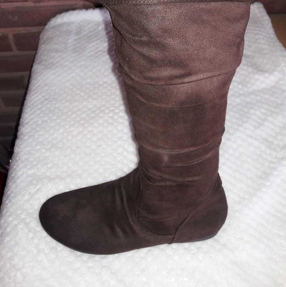 Women's Candies Boots Size 8.5